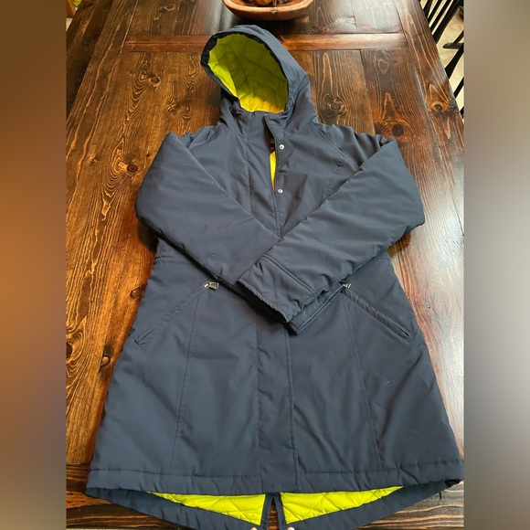 North Face Womens long puffer jacket in navy size medium - Picture 1 of 6